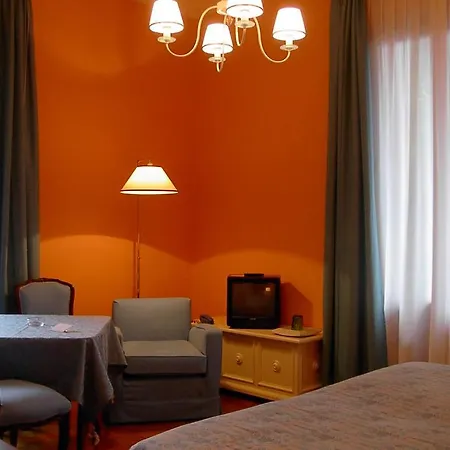 Astoria Hotel